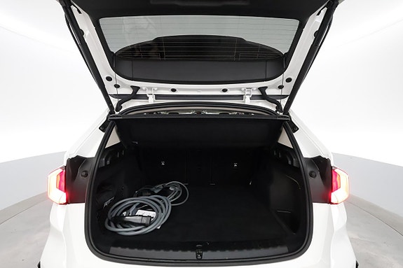 BMW iX1 28 of 29
