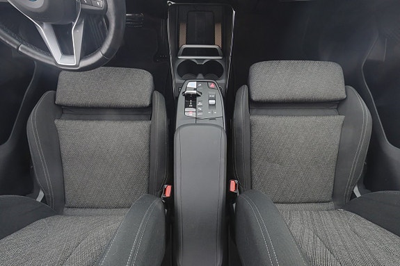BMW iX1 14 of 29
