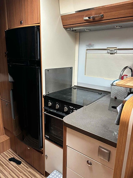 Adria Sonic 700 SL plus 2 of 8