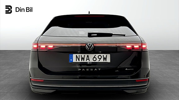 Volkswagen Passat 5 of 19