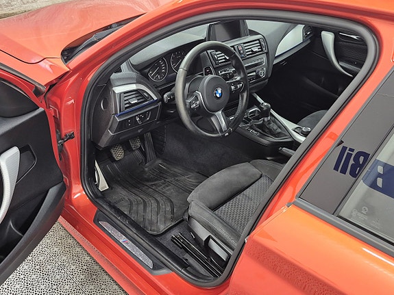 BMW 116d 2 of 7