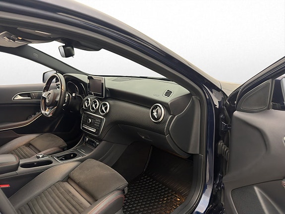 Mercedes-Benz A180 d 16 of 26