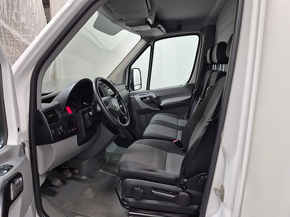Volkswagen Crafter 6 of 11