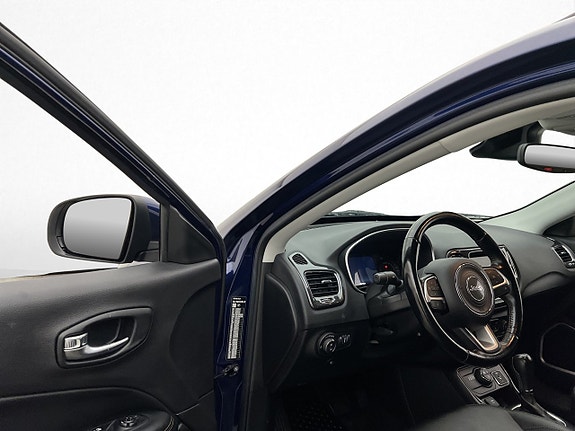 Jeep Compass 10 of 30