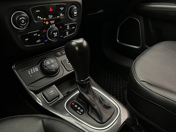 Jeep Compass 25 of 30
