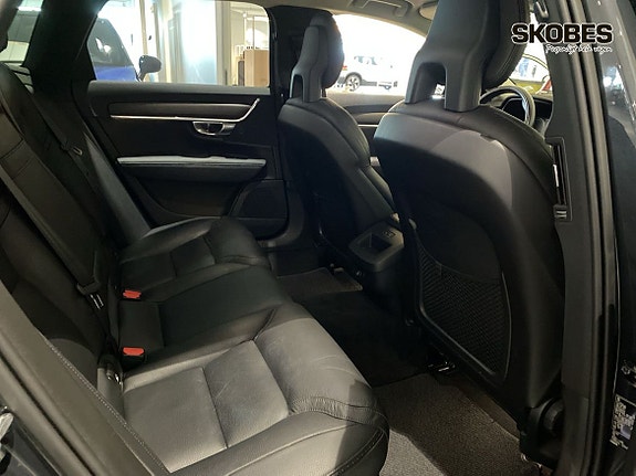 Volvo V90 Cross Country 9 of 20