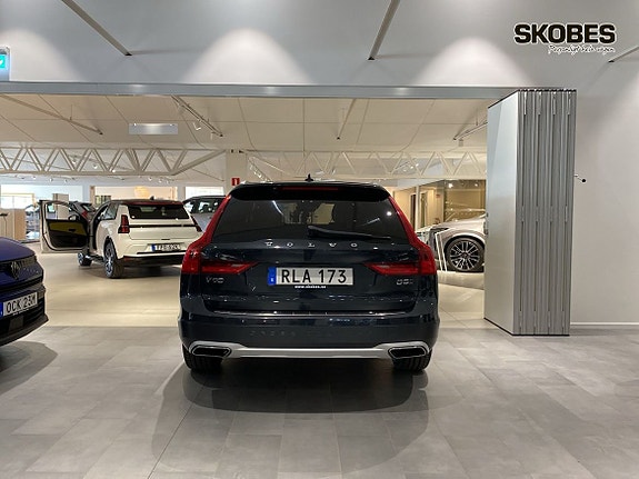 Volvo V90 Cross Country 5 of 20