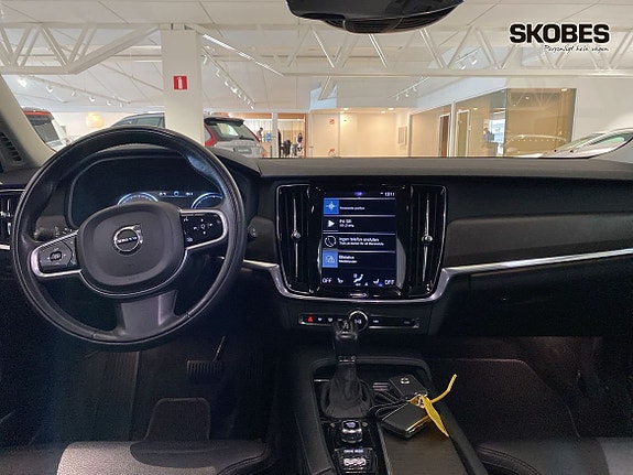 Volvo V90 Cross Country 11 of 20