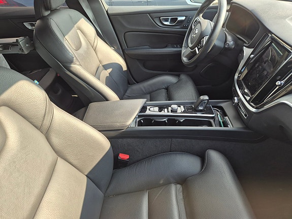 Volvo V60 Cross Country 5 of 5