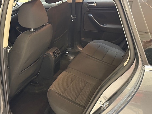 Volkswagen Golf VI 7 of 8