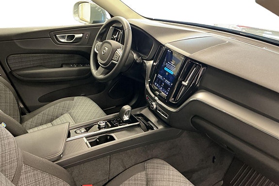 Volvo XC60 13 of 29