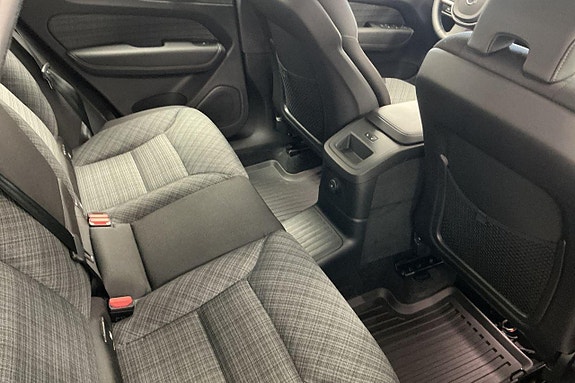 Volvo XC60 18 of 29