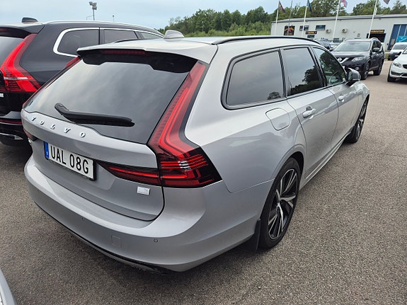 Volvo V90 3 of 4