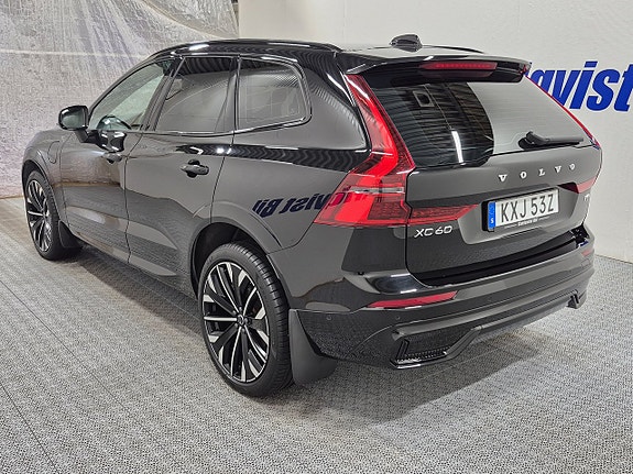 Volvo XC60 5 of 12