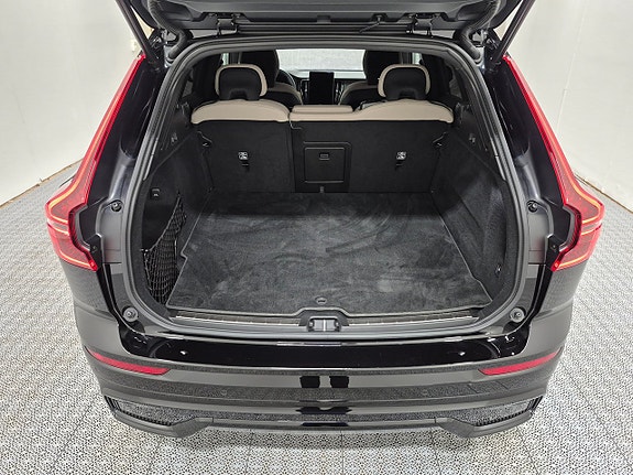 Volvo XC60 12 of 12