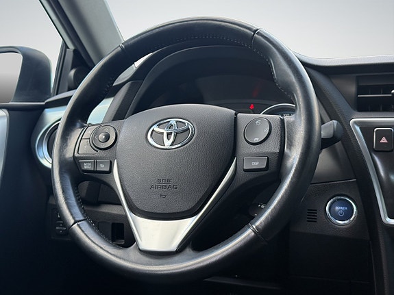 Toyota Auris 20 of 30