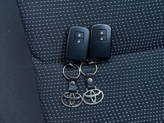 Toyota Auris 28 of 30