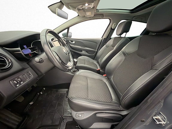 Renault Clio 19 of 30