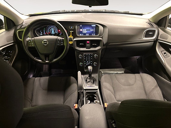 Volvo V40 10 of 23