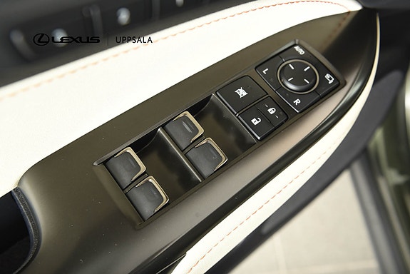 Lexus NX450h+ 10 of 23