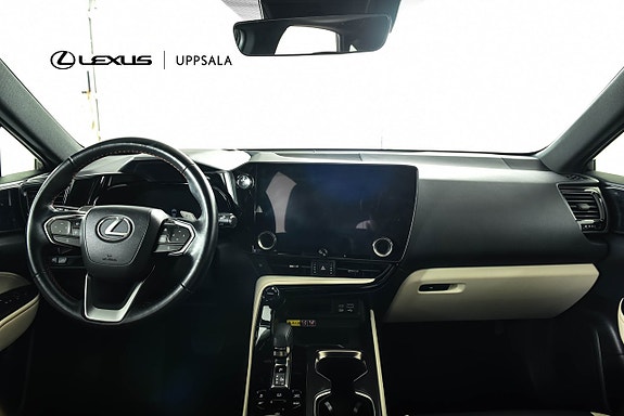 Lexus NX450h+ 8 of 23
