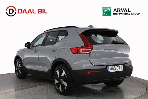 Volvo EX40 8 of 28