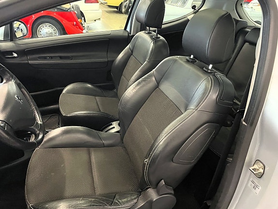 Peugeot 207 10 of 14