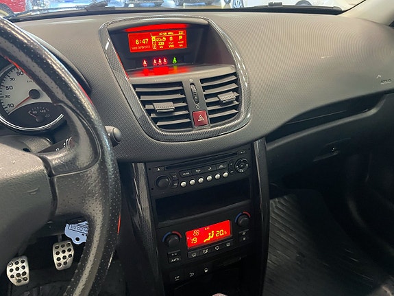 Peugeot 207 12 of 14