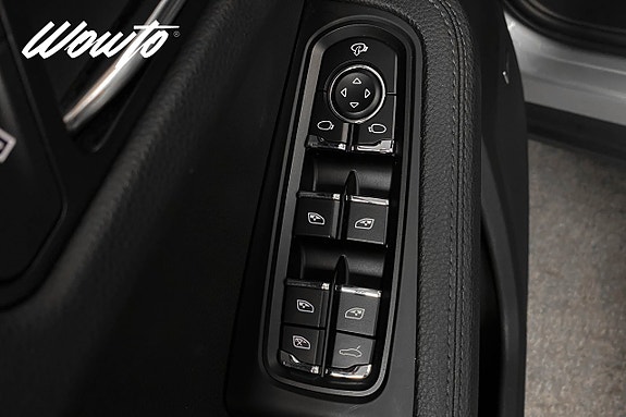 Porsche Macan 10 of 25