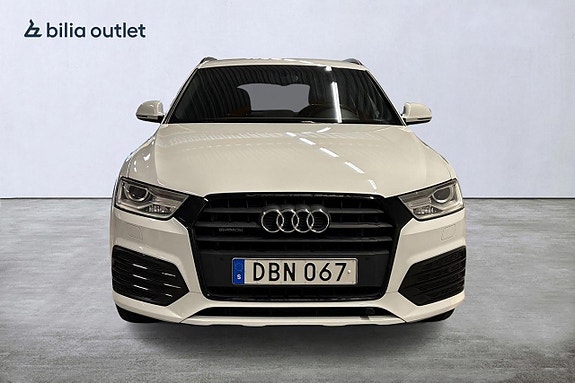 Audi Q3 6 of 26