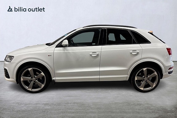 Audi Q3 4 of 26