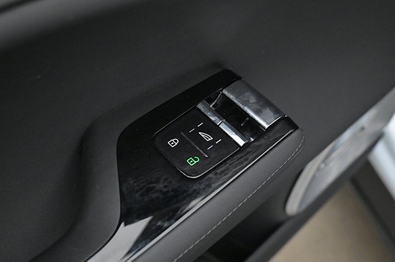 Polestar 3 12 of 27