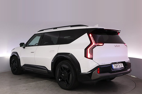 Kia EV9 4 of 27