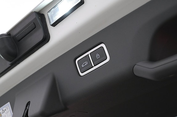 Kia EV9 23 of 27