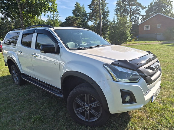 Isuzu D-max 2 of 5