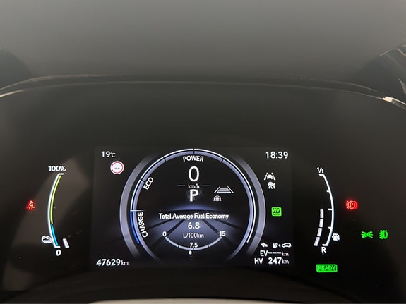 Lexus RX450h+ 22 of 30