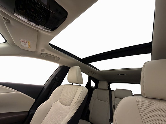 Lexus RX450h+ 15 of 30
