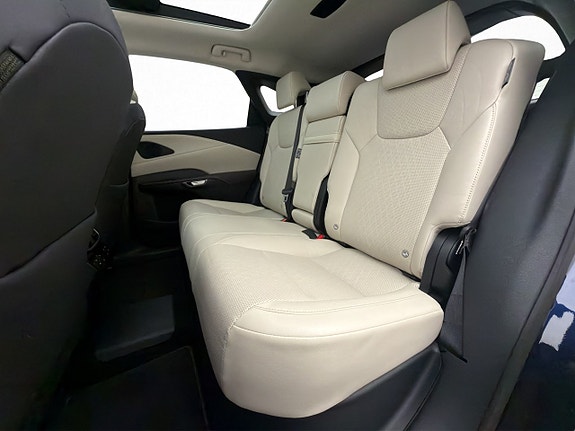 Lexus RX450h+ 14 of 30