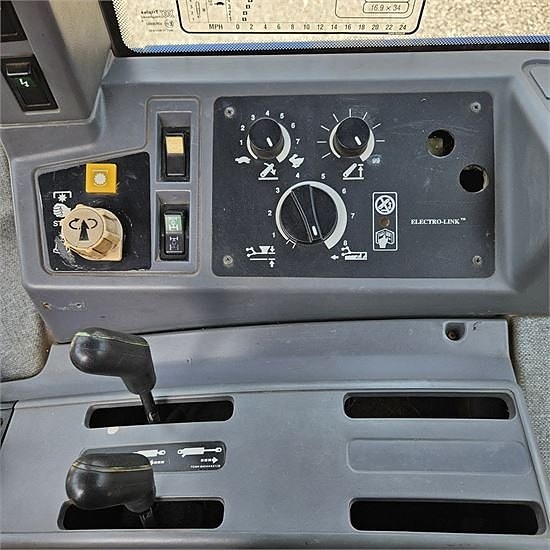 Ford 6640 Powerstar SLE - 4 ton / 4WD / 16x16 electro shift 23 of 30