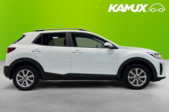 Kia Stonic 2 of 21