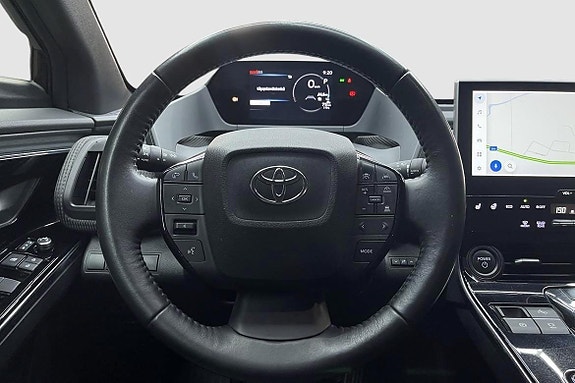 Toyota bZ4X 15 of 16