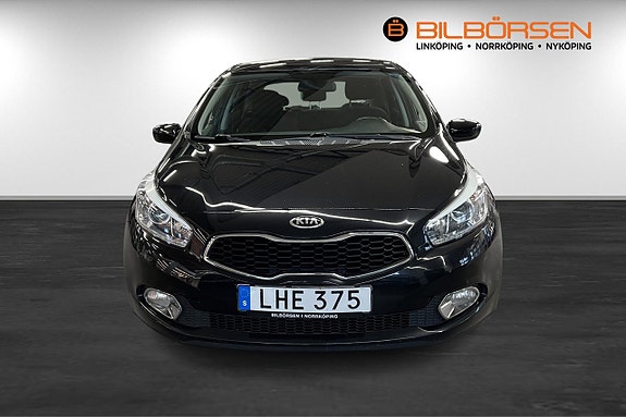 Kia Ceed 2 of 15