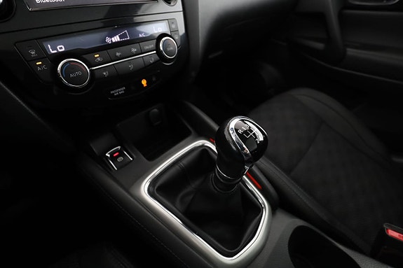 Nissan Qashqai 24 of 30