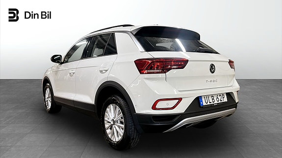 Volkswagen T-Roc 3 of 12