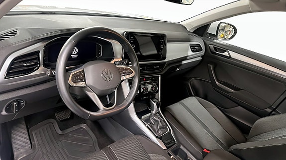 Volkswagen T-Roc 7 of 12