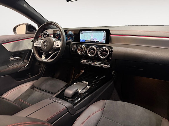 Mercedes-Benz CLA250 e 16 of 26