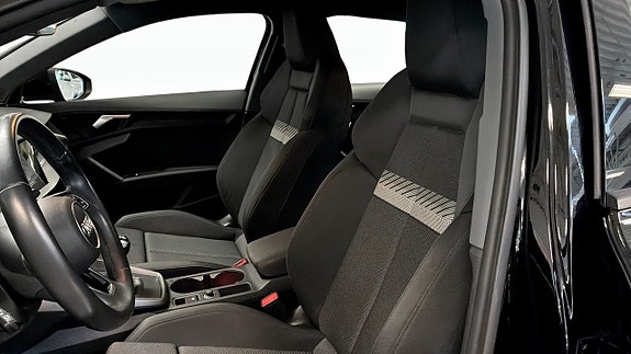 Audi A3 8 of 12