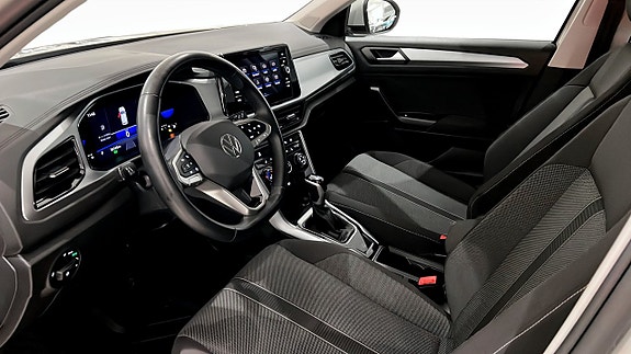 Volkswagen T-Roc 7 of 19
