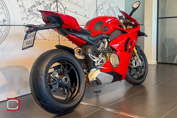 Ducati Panigale V4 S 3 of 5