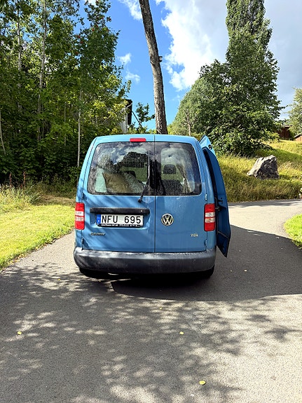 Volkswagen Caddy 8 of 8